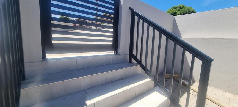 3 Bedroom Property for Sale in Fraaiuitsig Western Cape